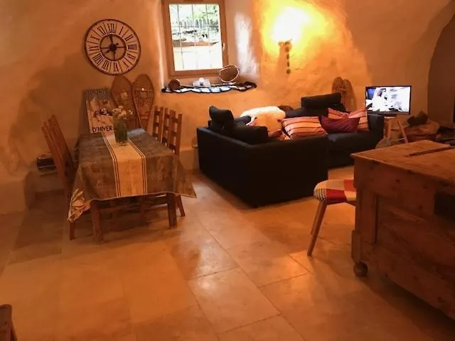Holiday home Maison Carail Nevache 14 Personnes